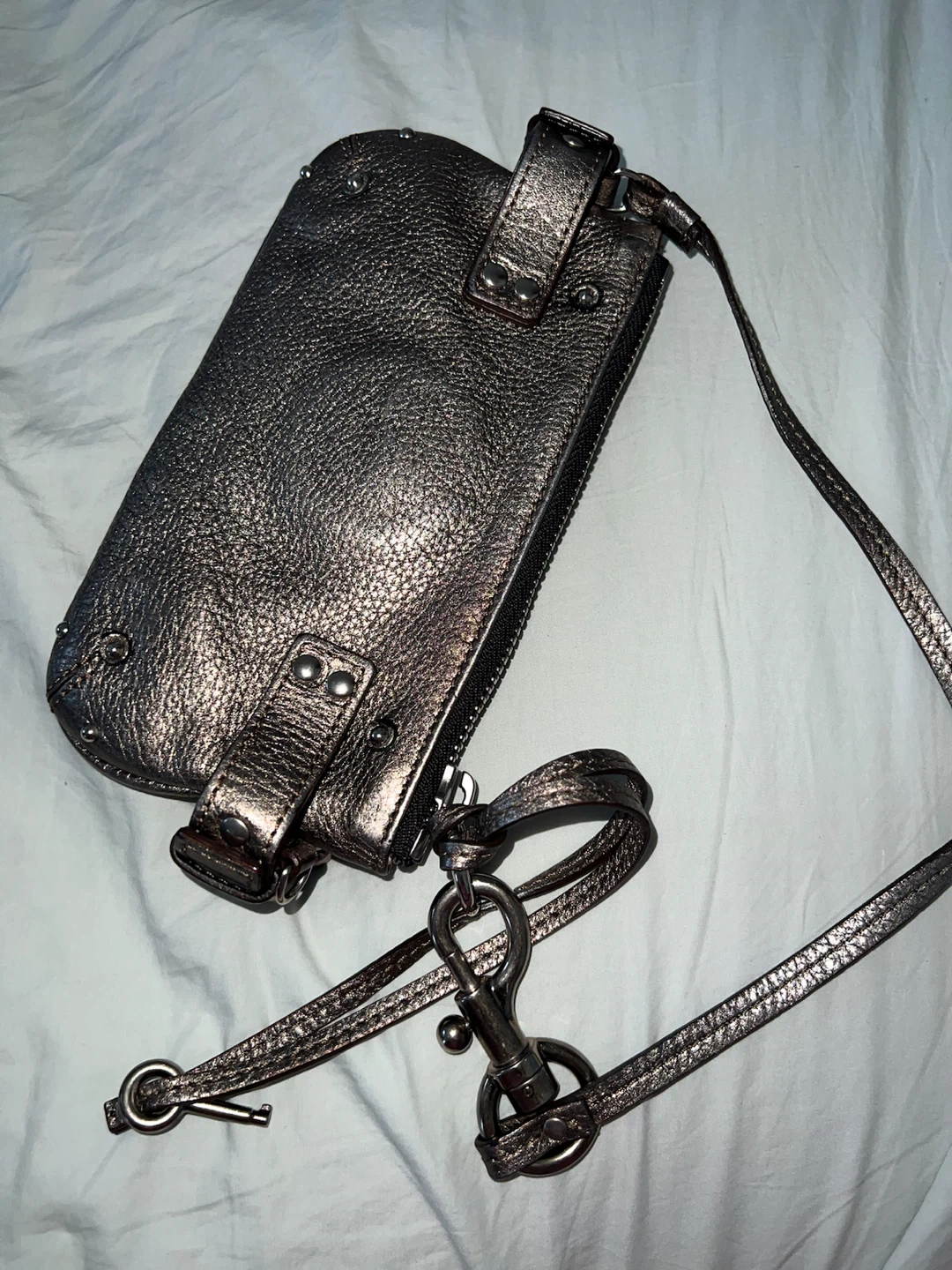 Chloé metallic leather wristlet - photo 2