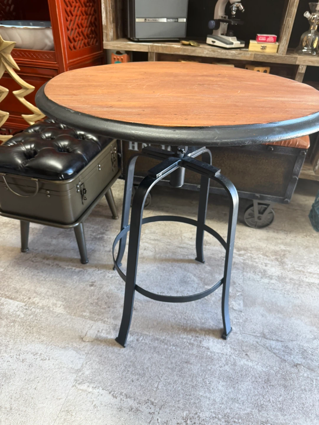 Adjustable High Style Round Pub Table - photo 4