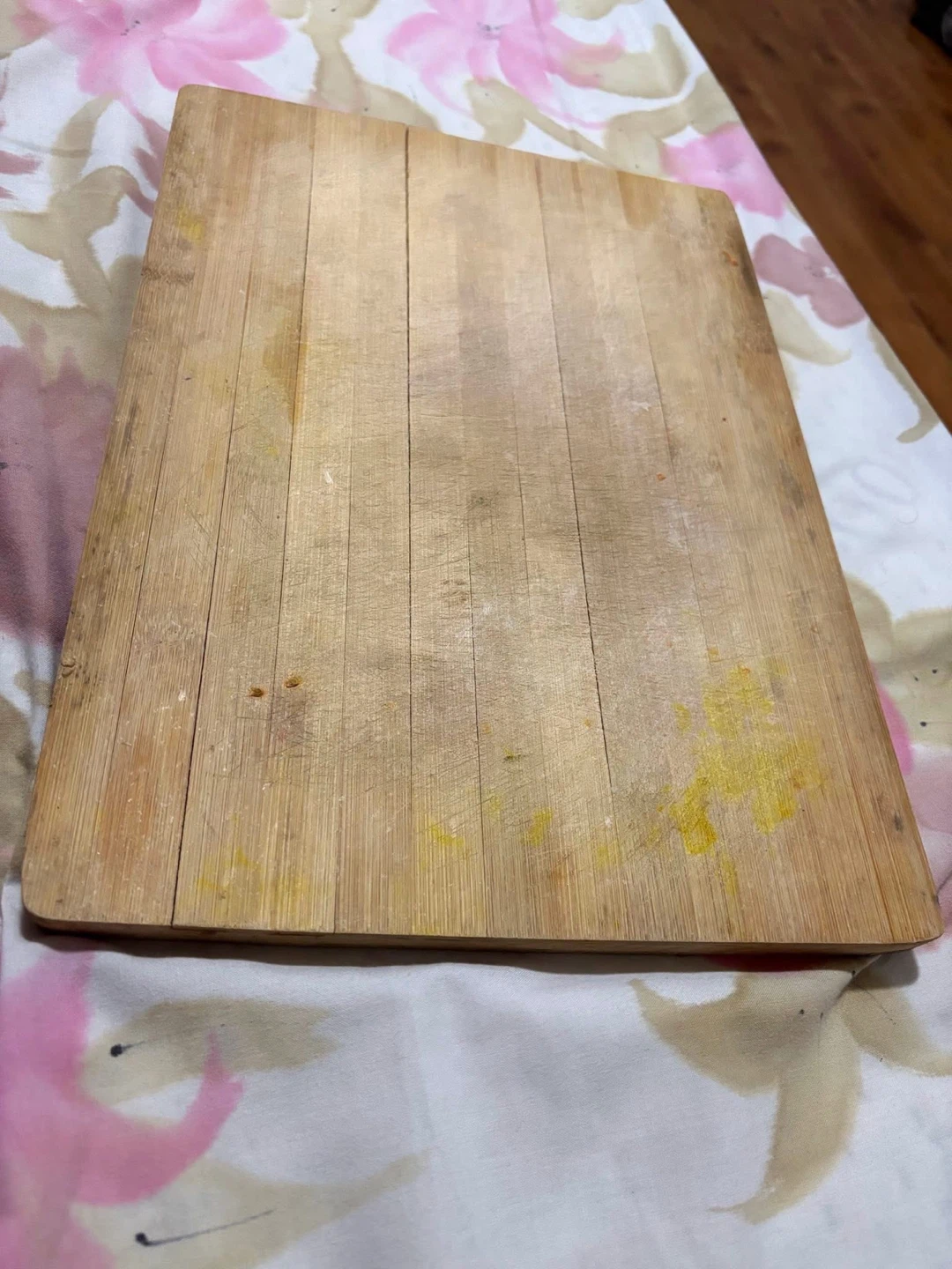 Wooden cutting board
