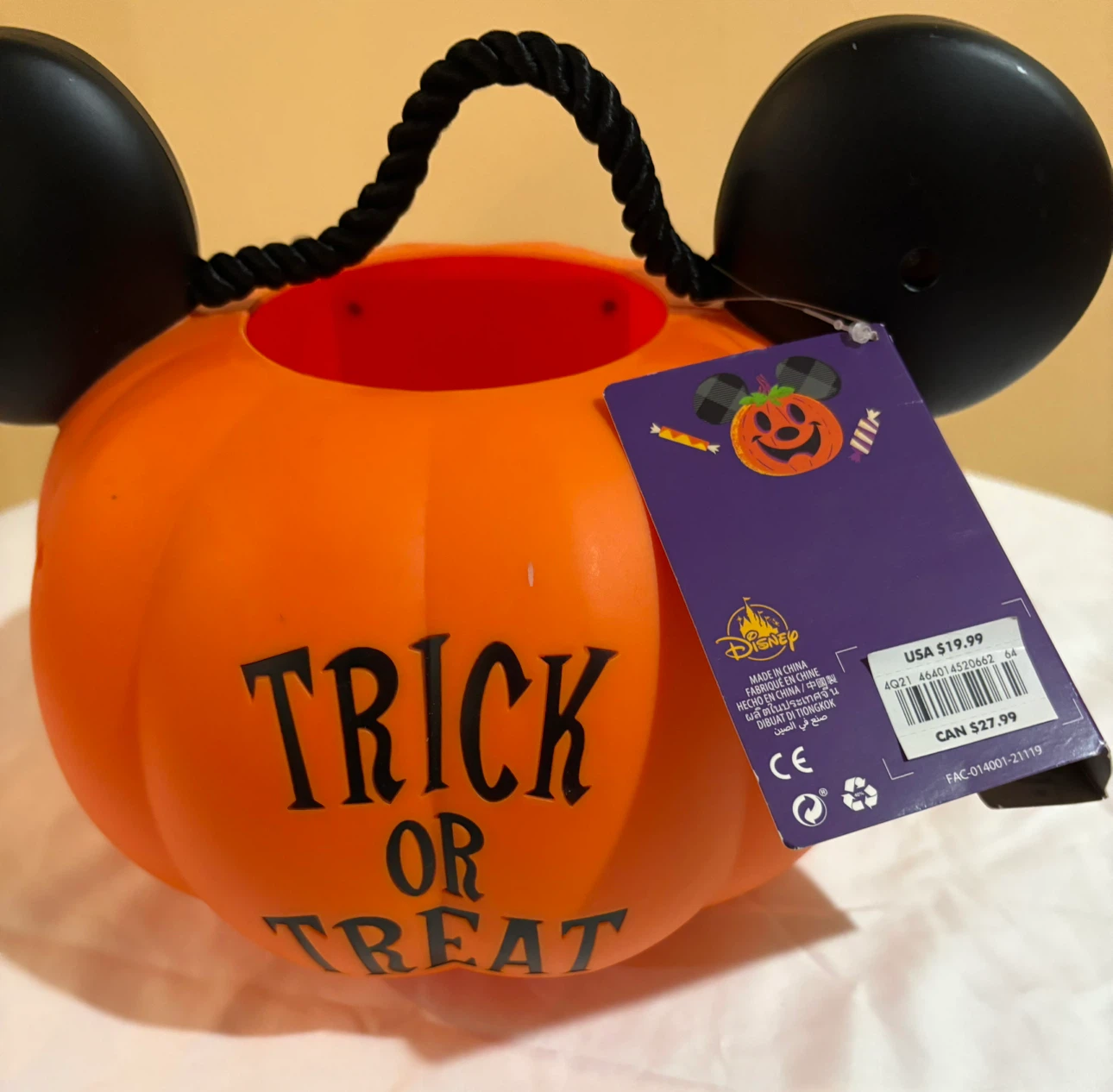 Disney Halloween Mickey Mouse Pumpkin Treat Bucket - photo 4