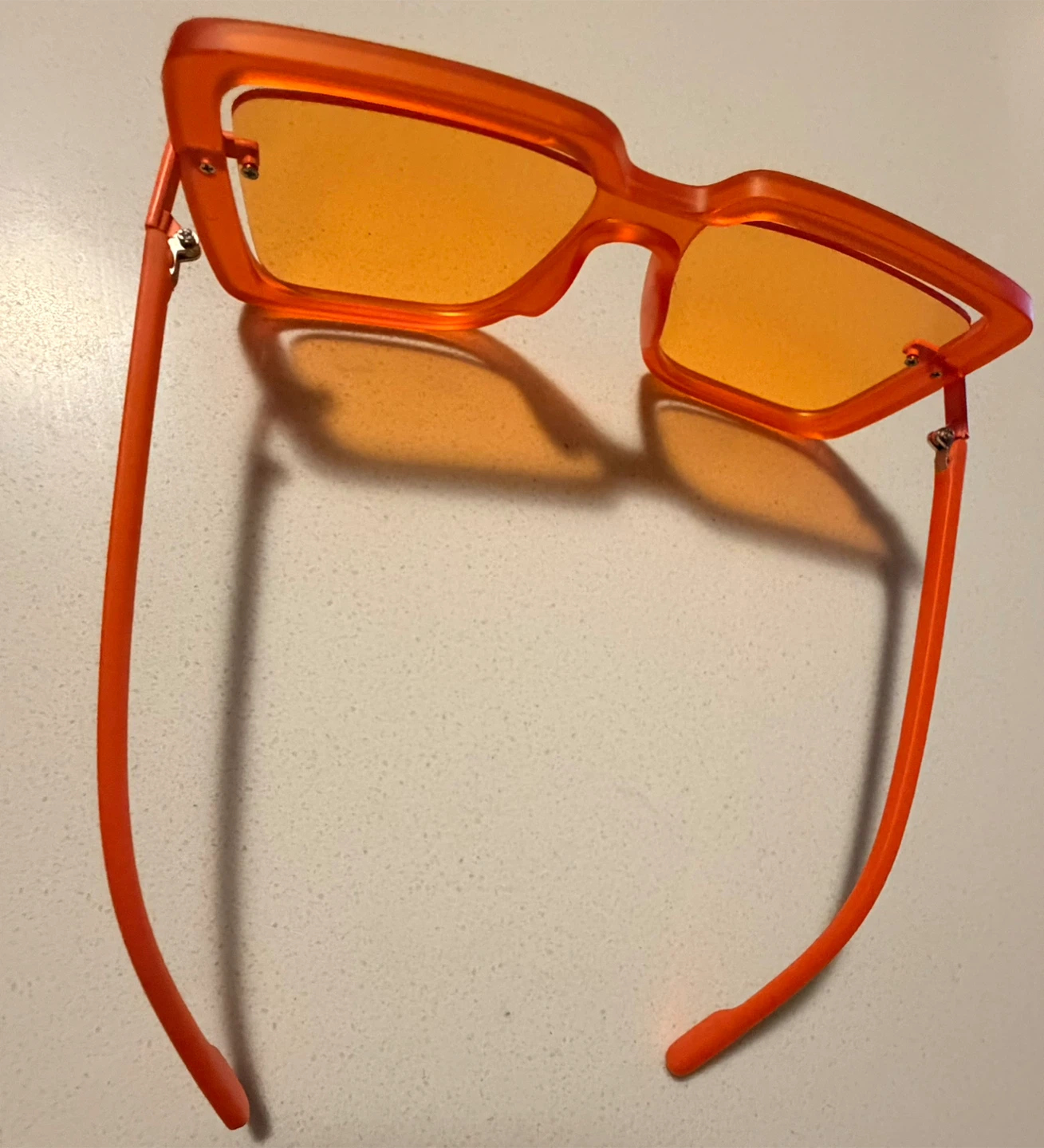 Very Unique Sunglasses - photo 3