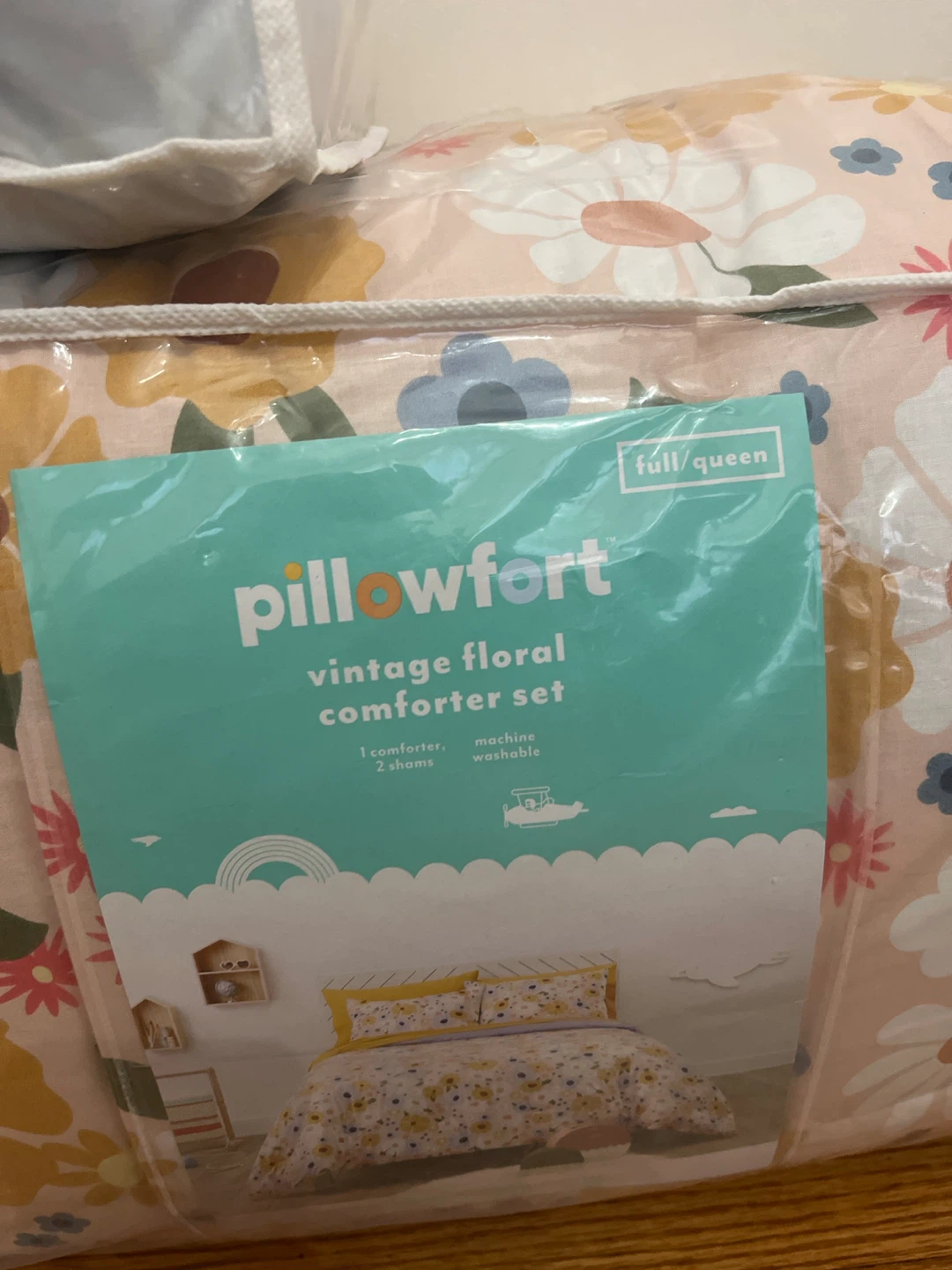 Pillowfort Full/Queen Comforter Set - photo 4