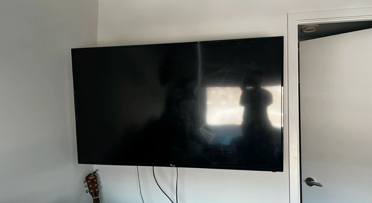 58” TV with LED Lights and brackets