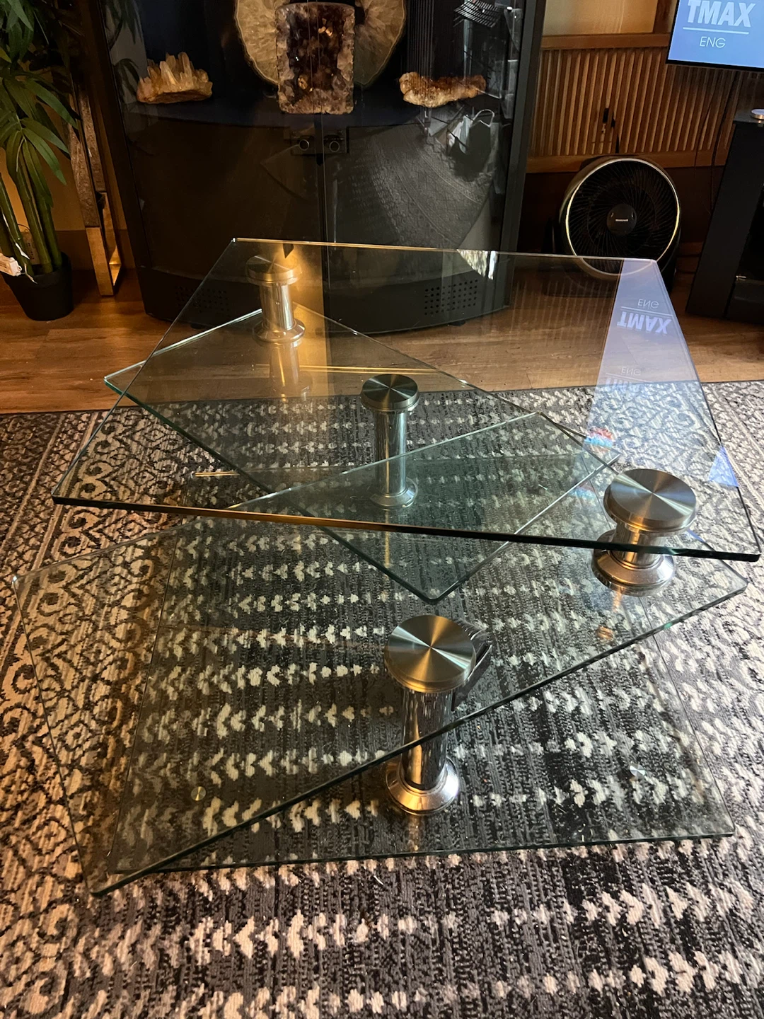 Modern tiered glass coffee table - photo 3
