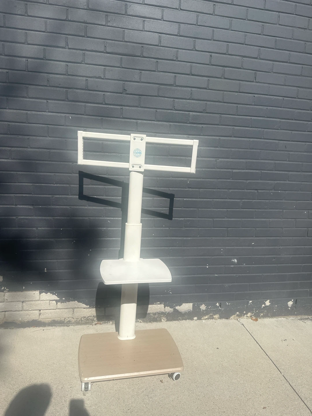 FITUEYES Mobile TV Floor Stand