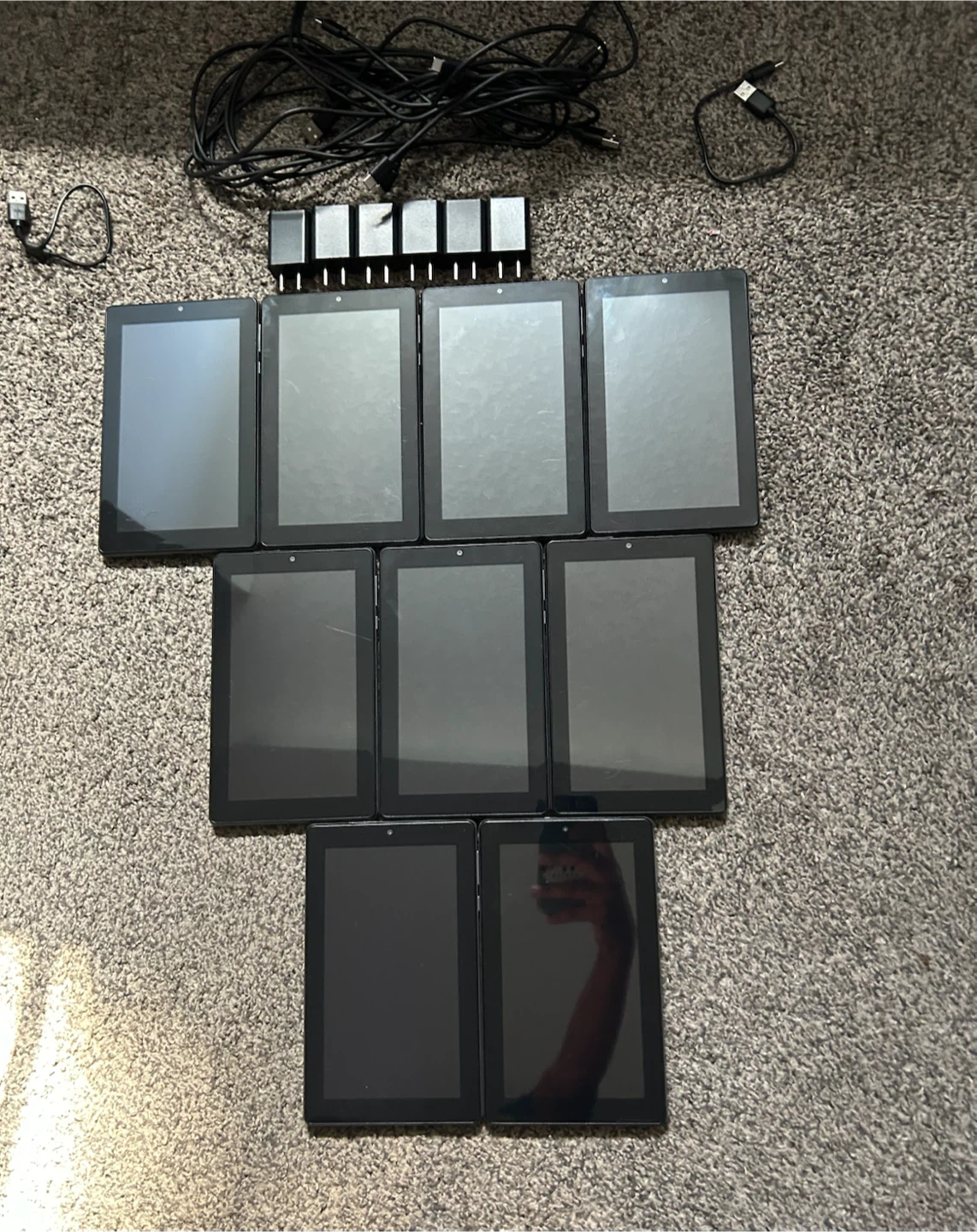 Lot of 9 onn. Tablets with Chargers - photo 2