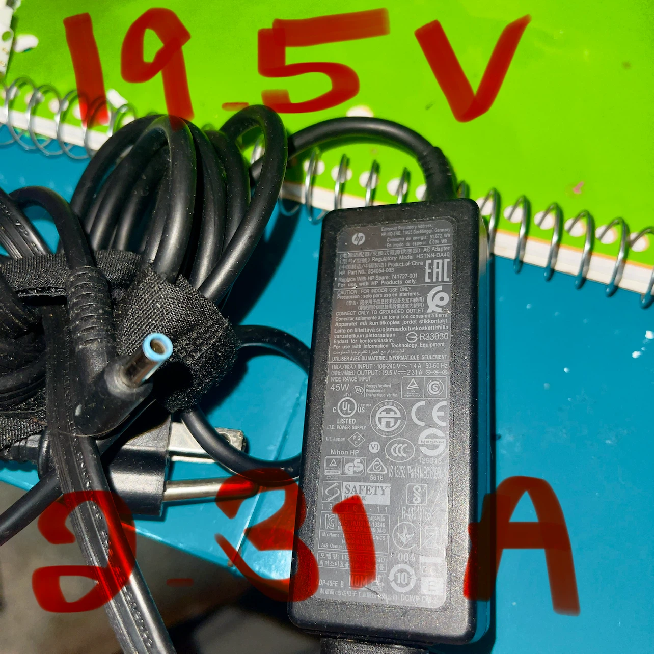 HP 45W AC Power Adapter HSTNN-DA40