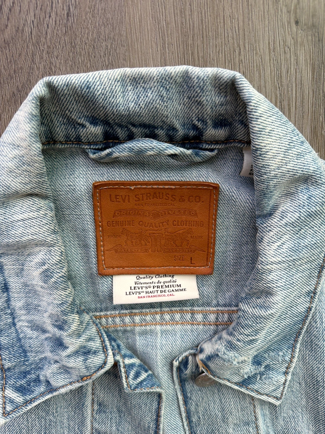 Levi's Ex-Boyfriend Trucker Jacket (size large) - photo 2