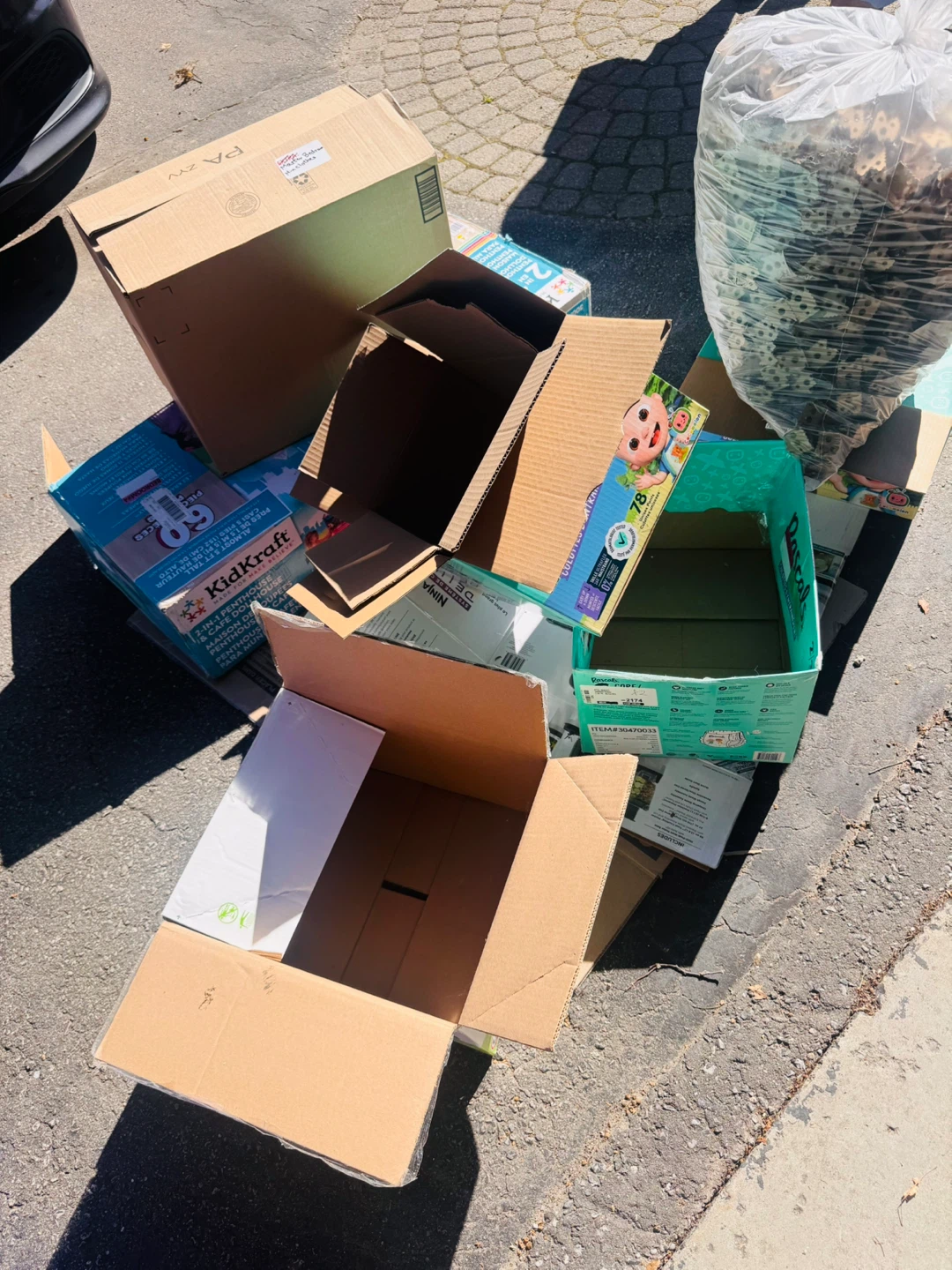 Moving boxes - photo 2