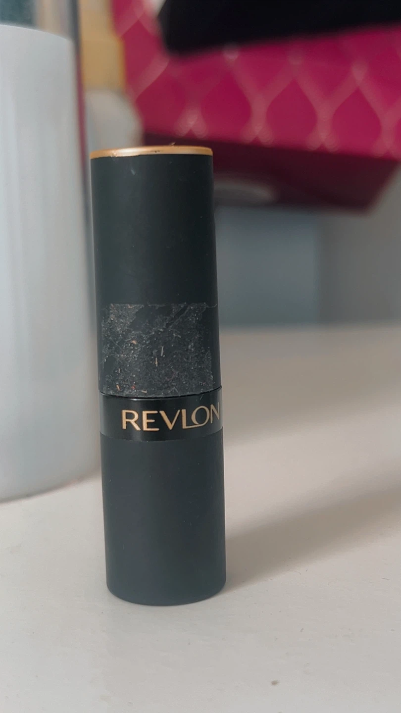 Revlon Super Lustrous Matte Lipstick 009 Kiss & Tell - photo 4
