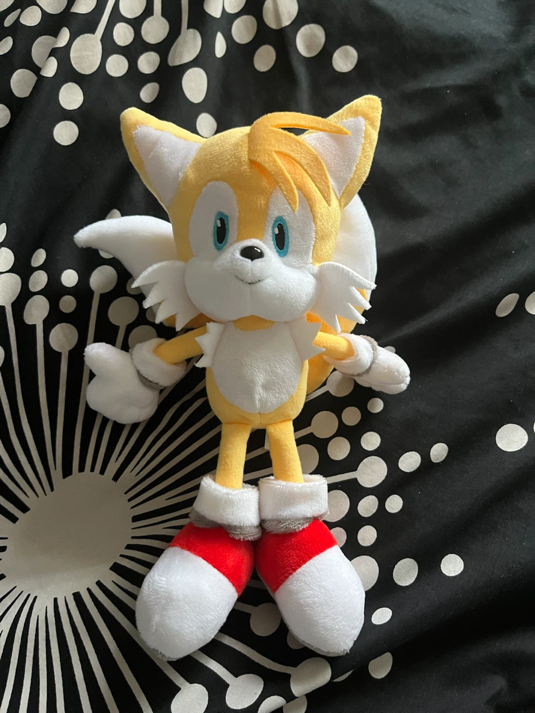 4 Sanei sonic plushies, Sonic, Tails, Knuckles, Shadow - photo 4