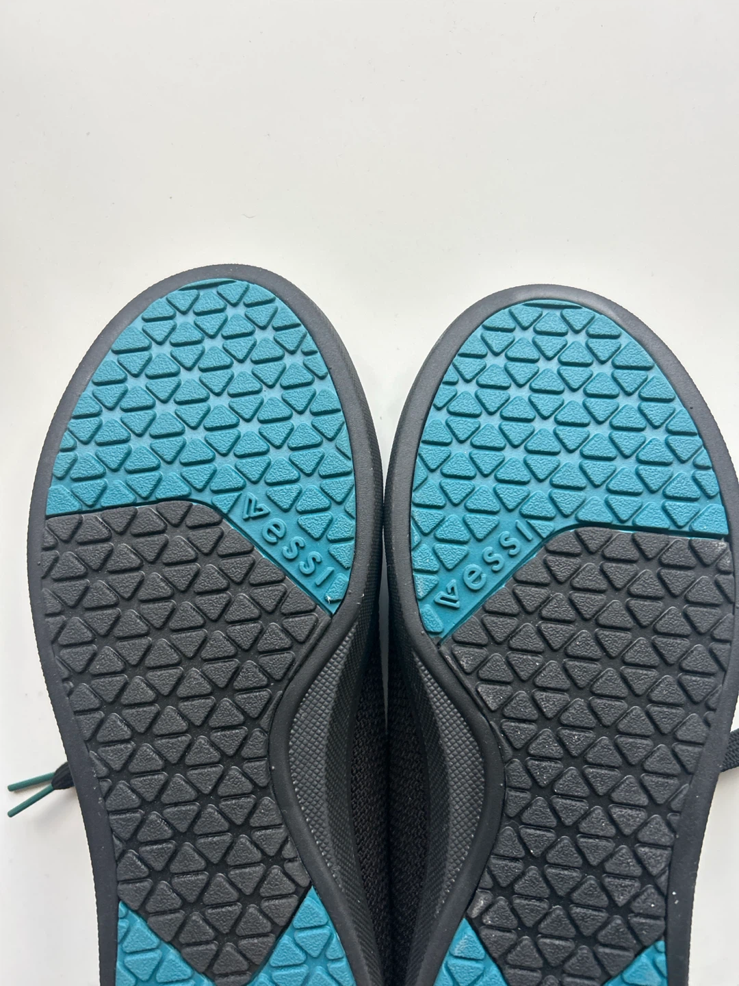 Vessi Everyday Sneakers - Black - photo 3