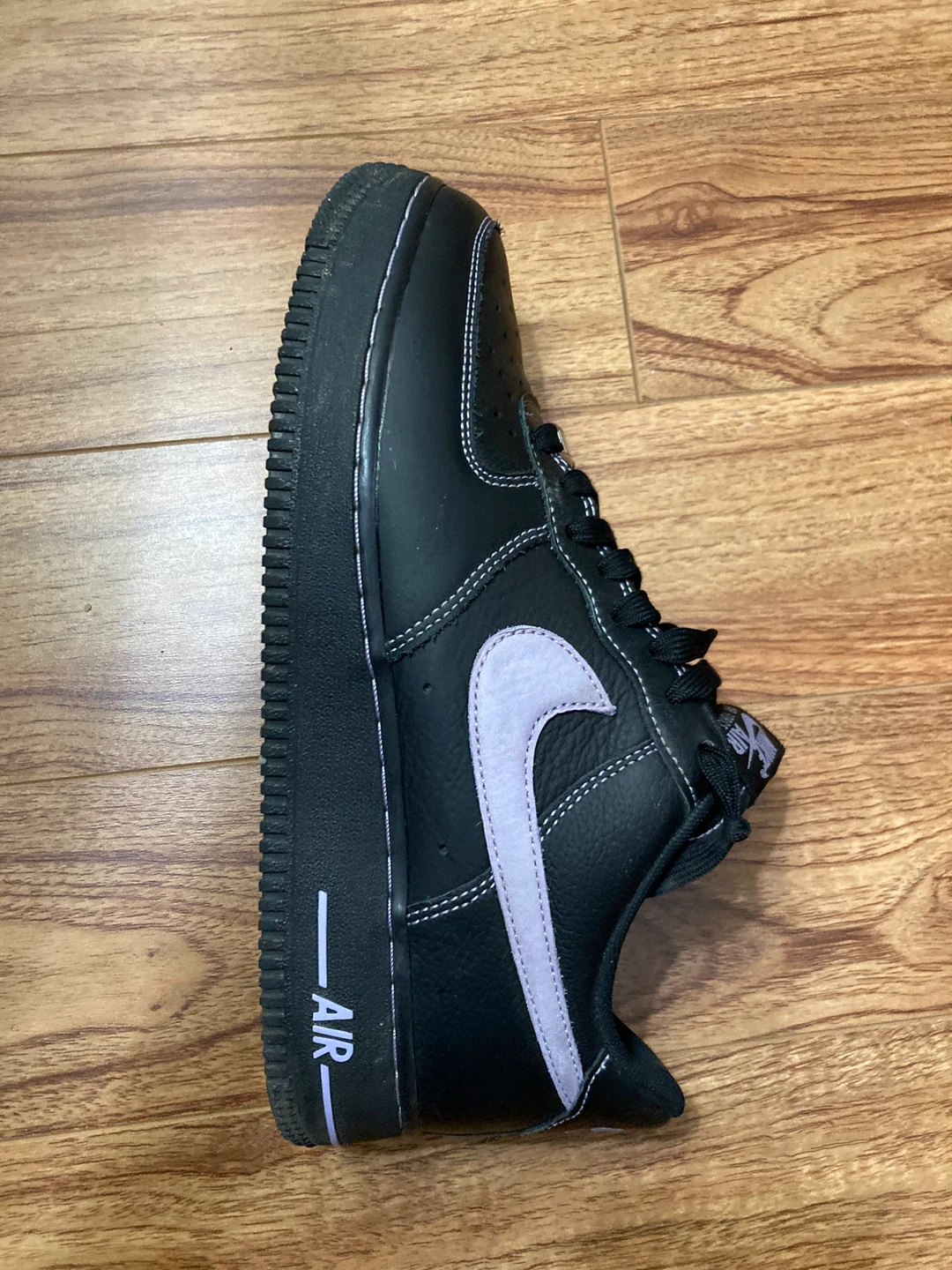 Nike Air Force 1 Black and Lilac Sneakers - photo 4