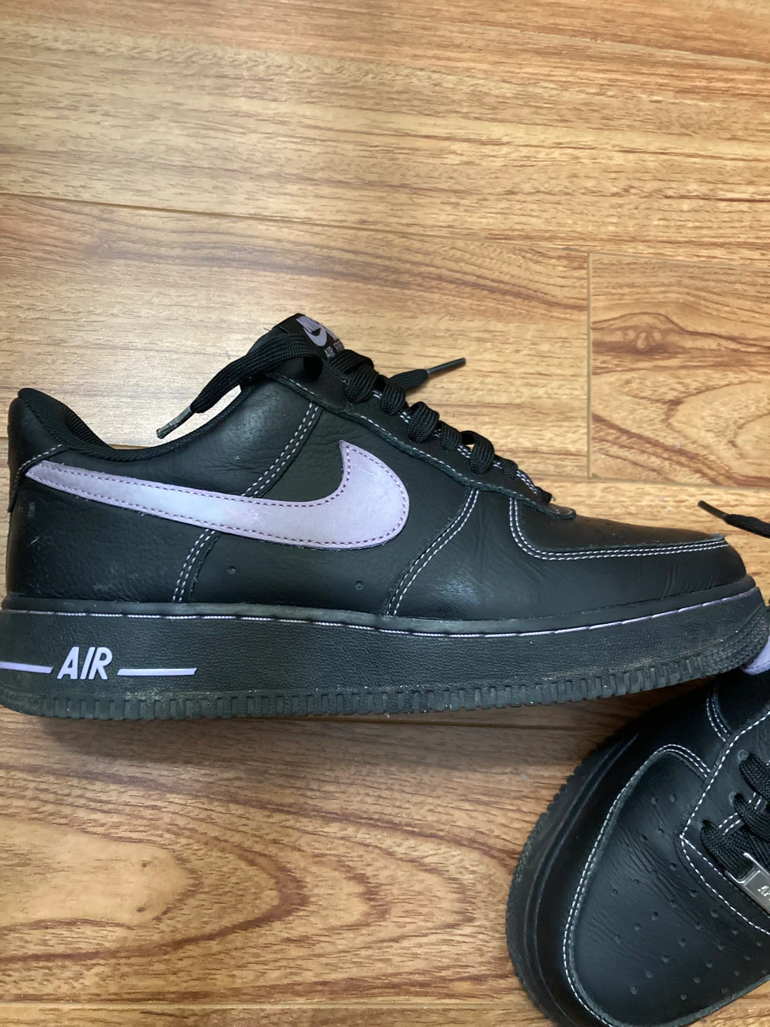 Nike Air Force 1 Black and Lilac Sneakers - photo 5