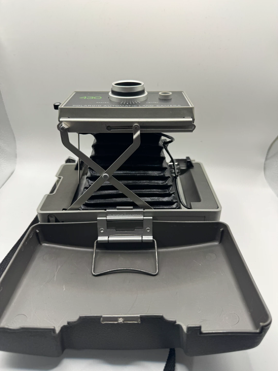Vintage Polaroid 430 Automatic Land Camera - photo 3