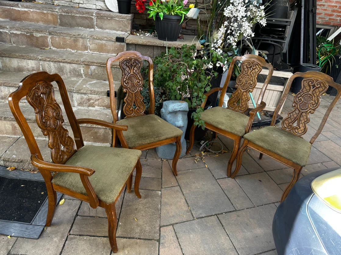 Set of 4 vintage wooden dining chairs