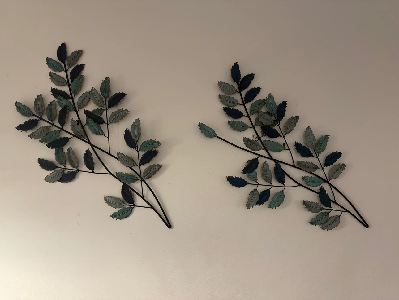 Set of 2 Metal Leaf Wall Art Pieces
