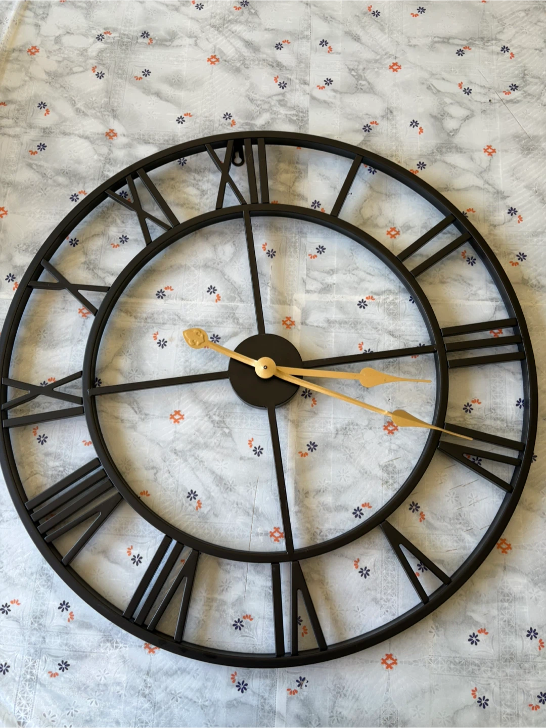 60 cm Black Metal Roman Numeral Wall Clock - photo 2