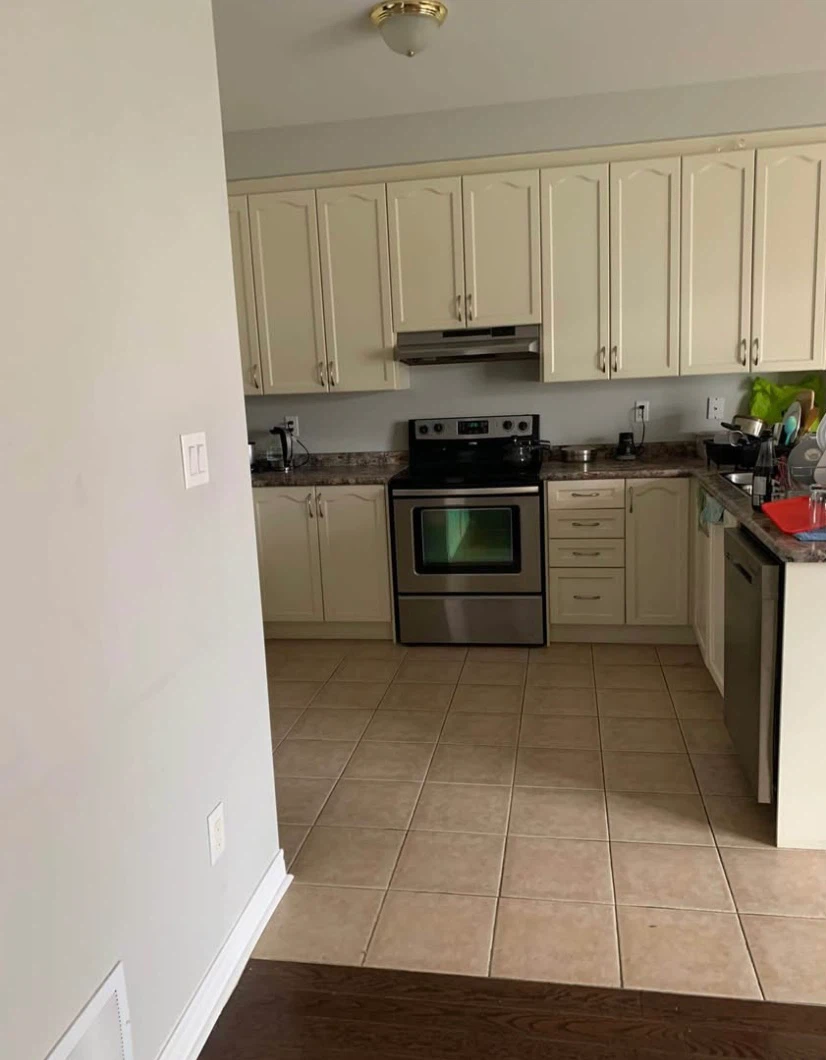 Room is available on rent