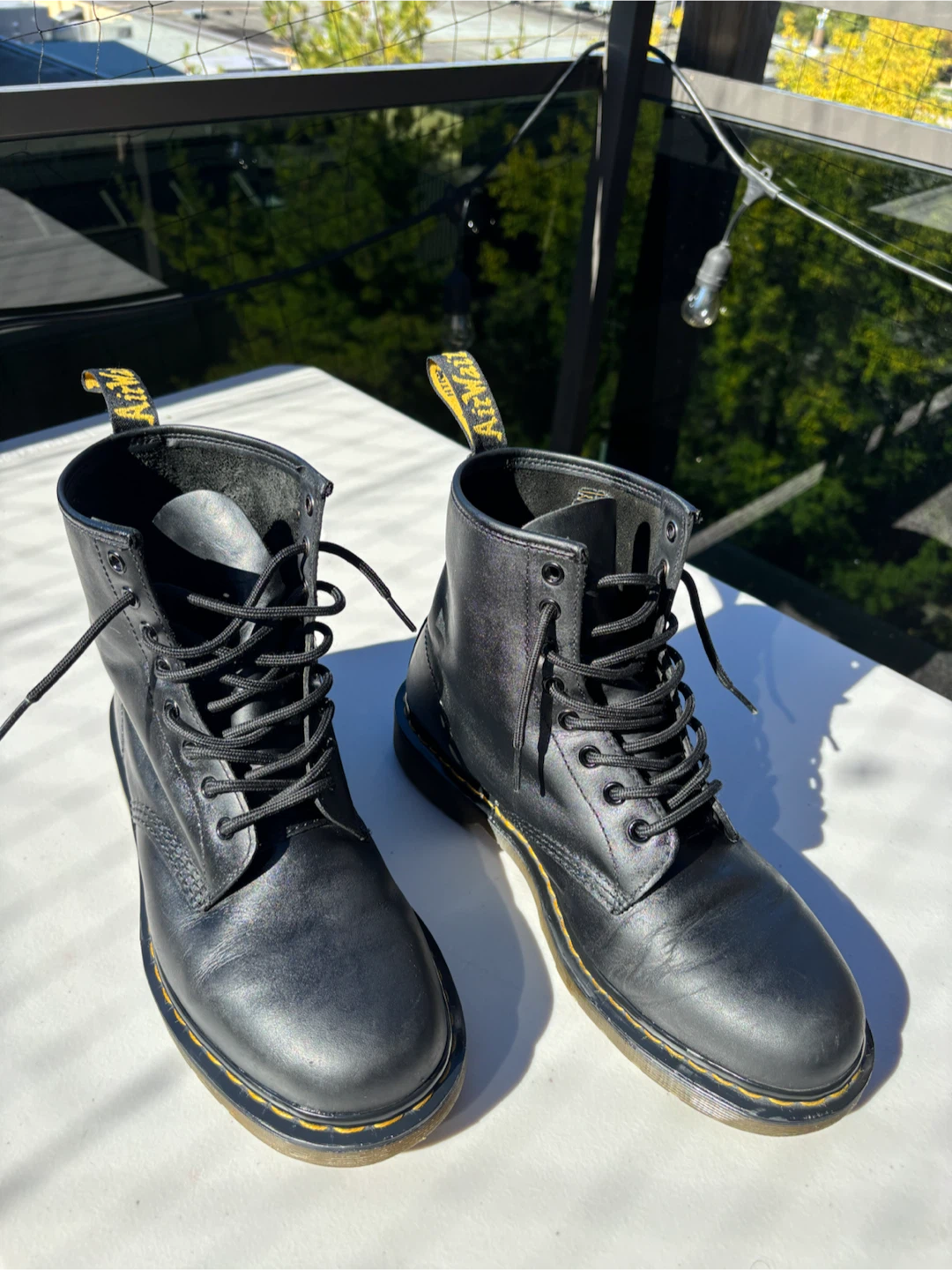 Dr. Martens 1460 size 10 + shoe care kit + 2 extra laces! - photo 4