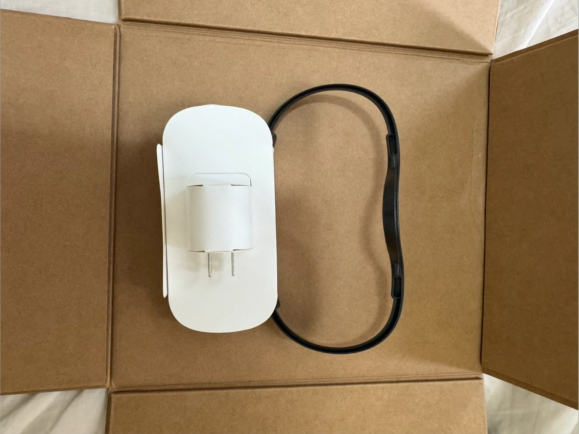 Meta Quest 3S 128GB VR Headset Brand New - photo 3