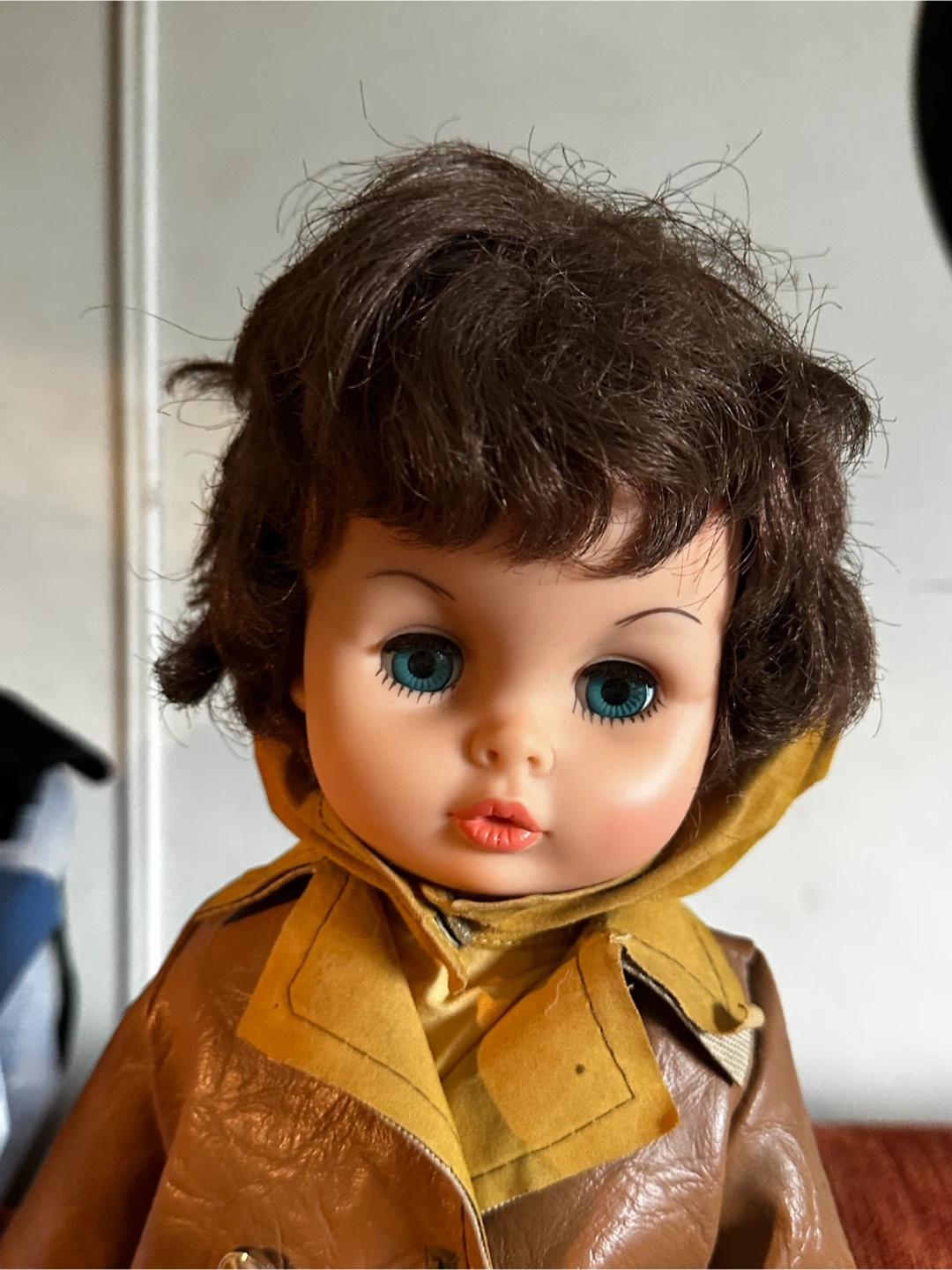 Vintage 18” Reliable Canada Doll - Mod Vinyl Trench Coat - photo 2