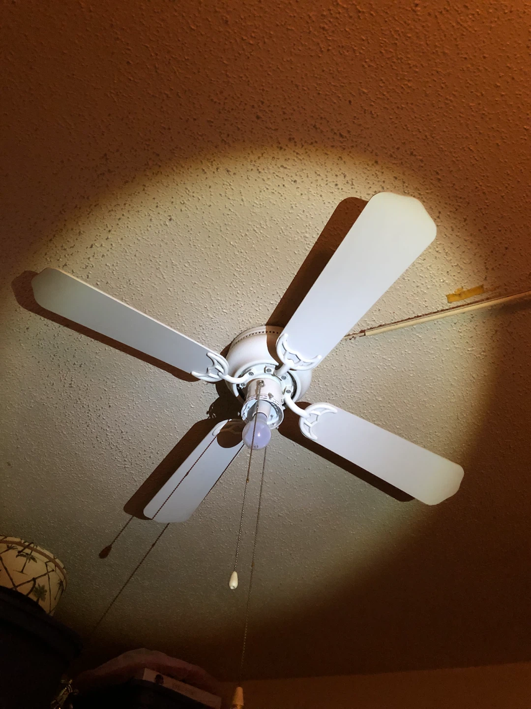 White 4-Blade Ceiling Fan