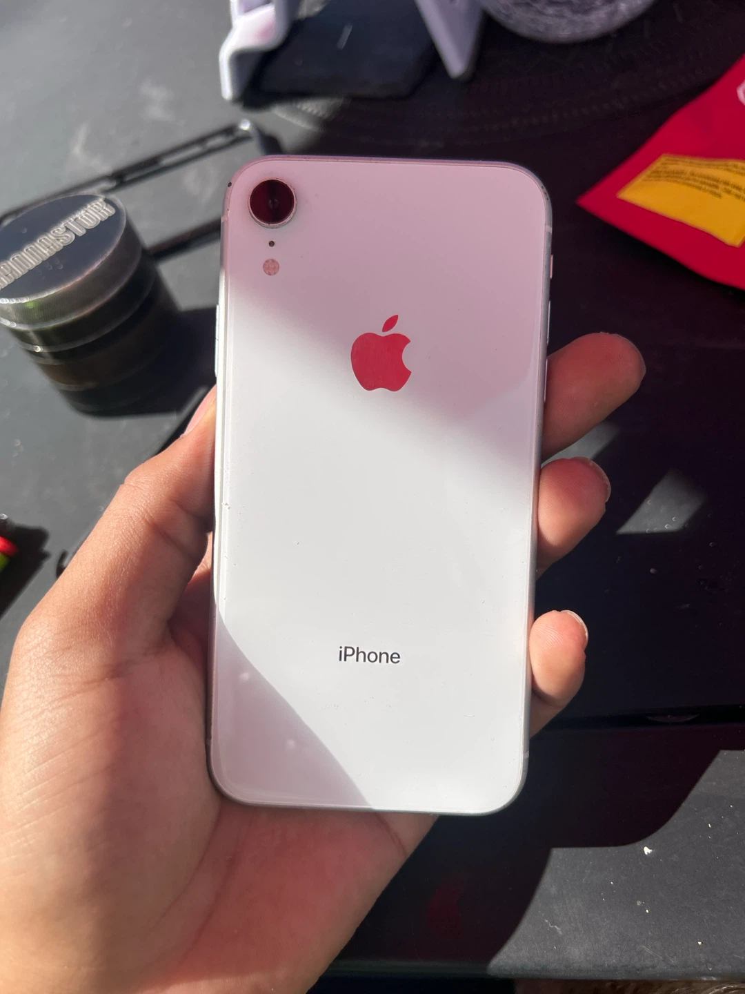 Apple iPhone XR White - photo 4