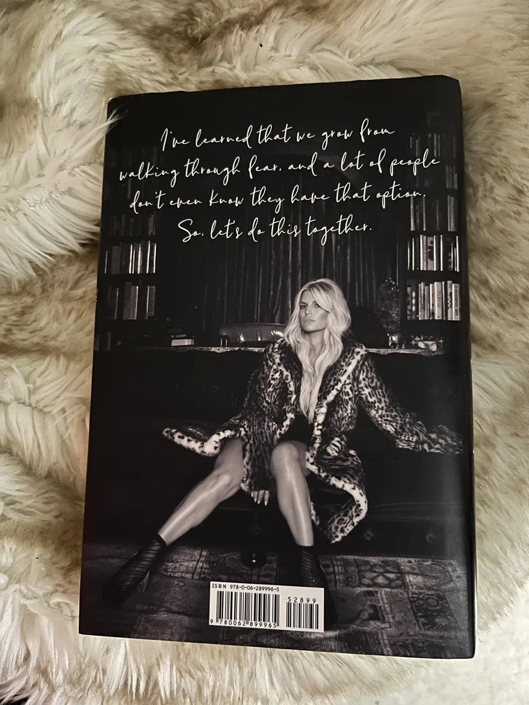 Open Book by Jessica Simpson - photo 3