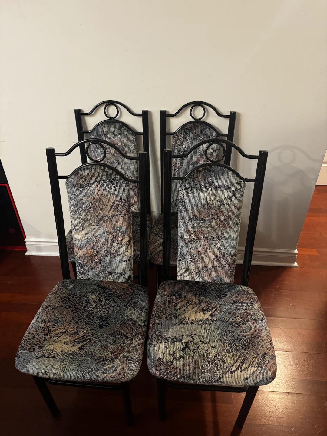 Set of 4 Dining Chairs - photo 2
