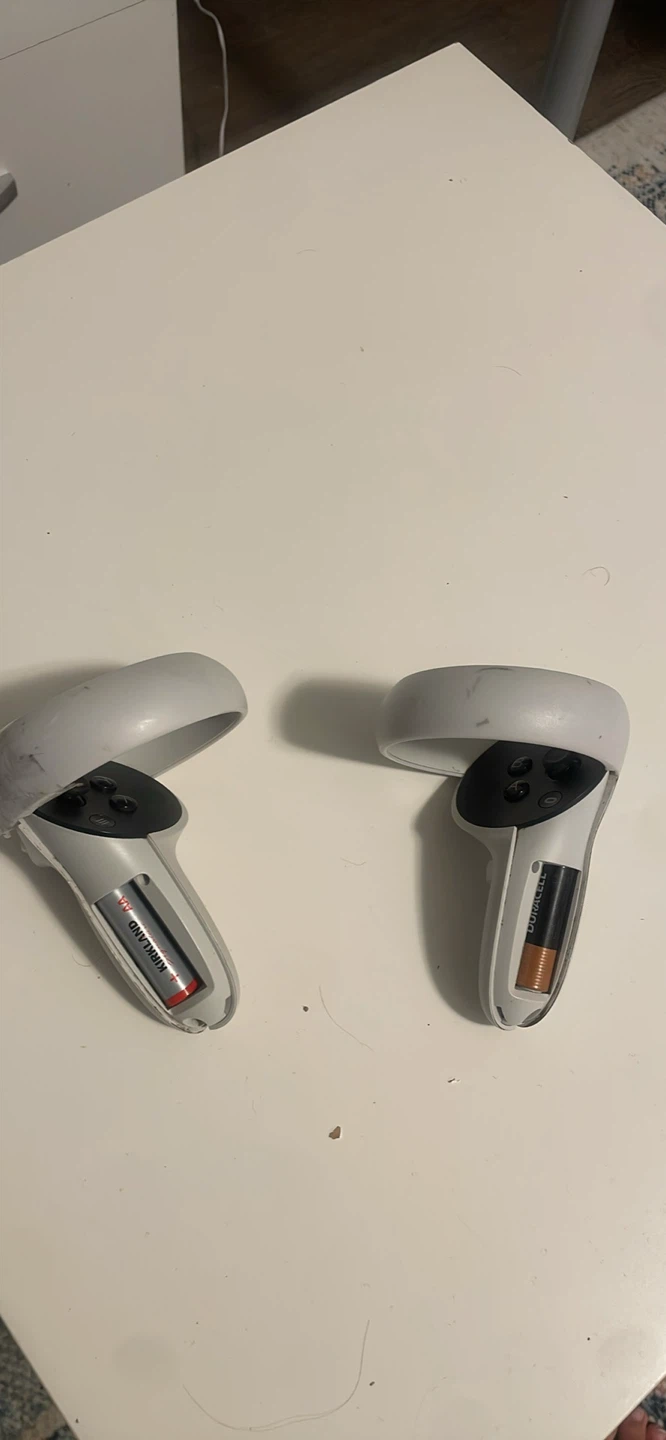 Meta Quest 2 VR Headset and Controllers - photo 2