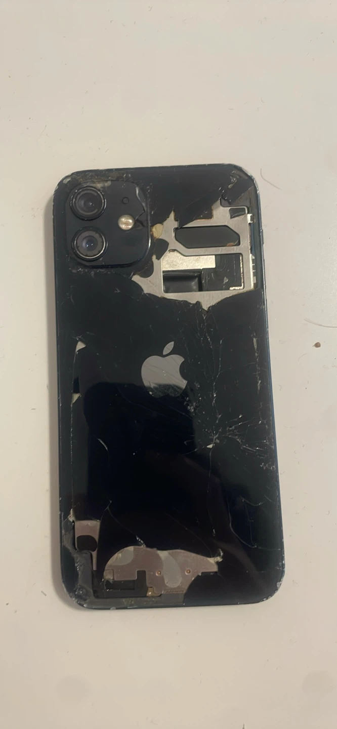 Damaged Apple iPhone 12 Black