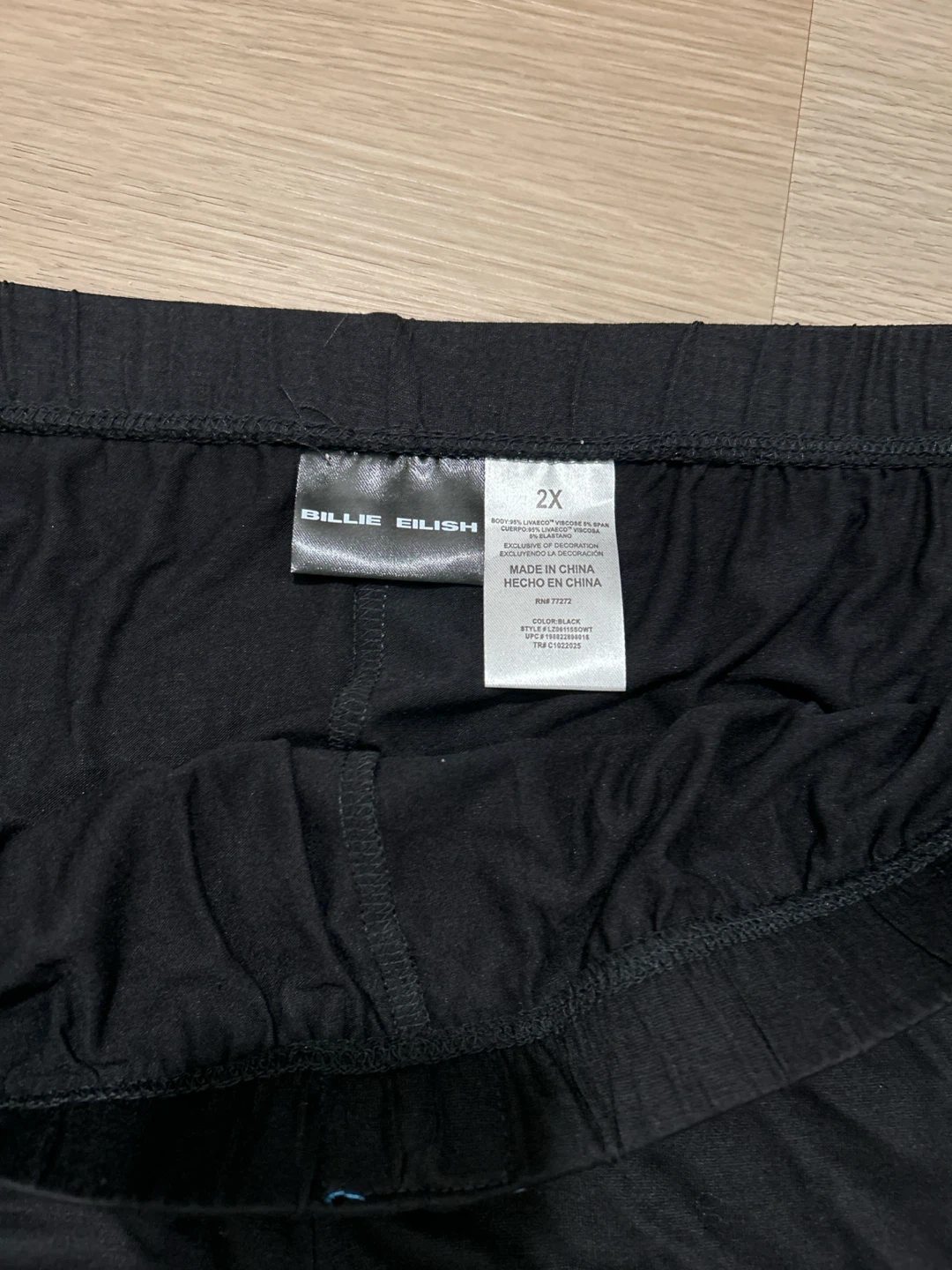 Billie Eilish Black Shorts Size 2X - photo 2