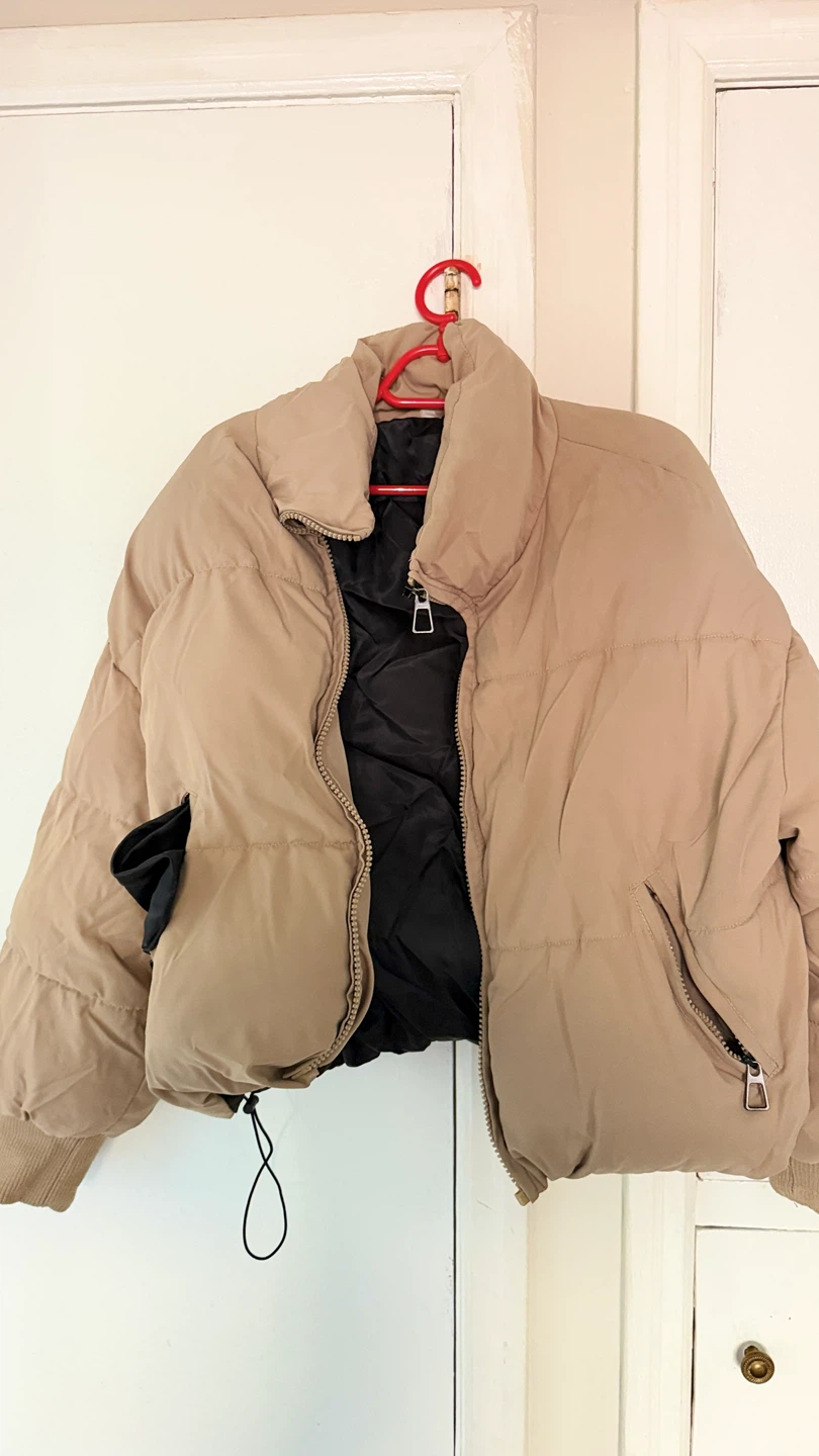 Beige Puffer Jacket Size L