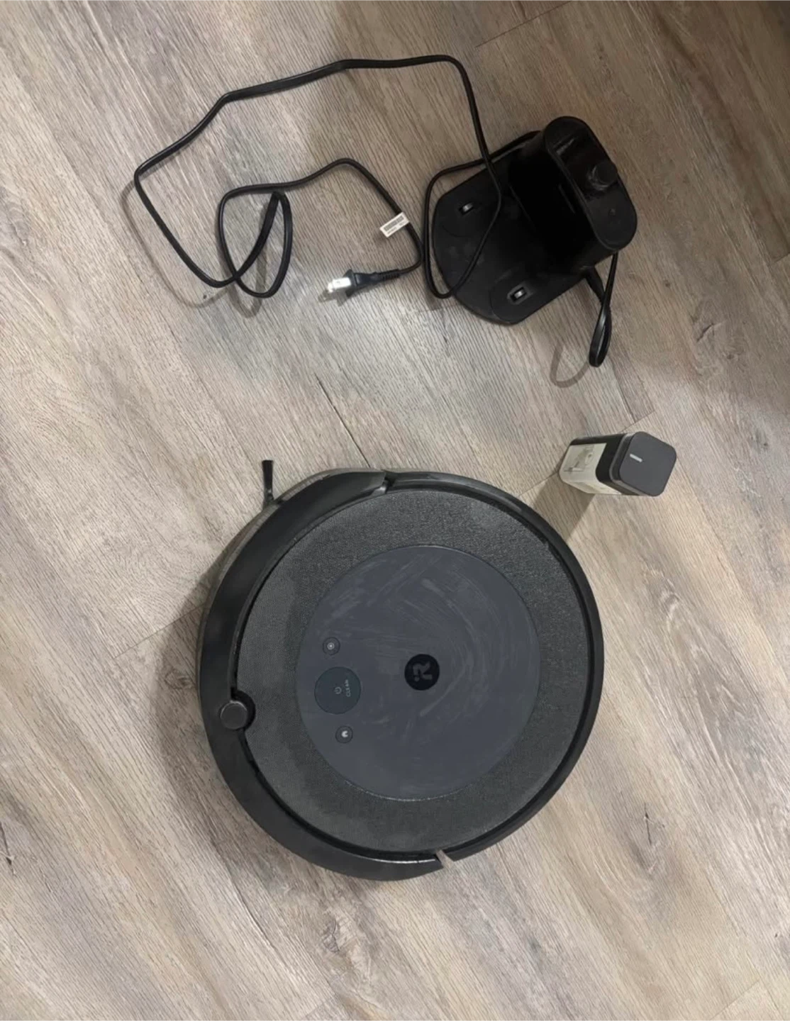 iRobot Roomba Vacuum with Base and Virtual Wall Barrier