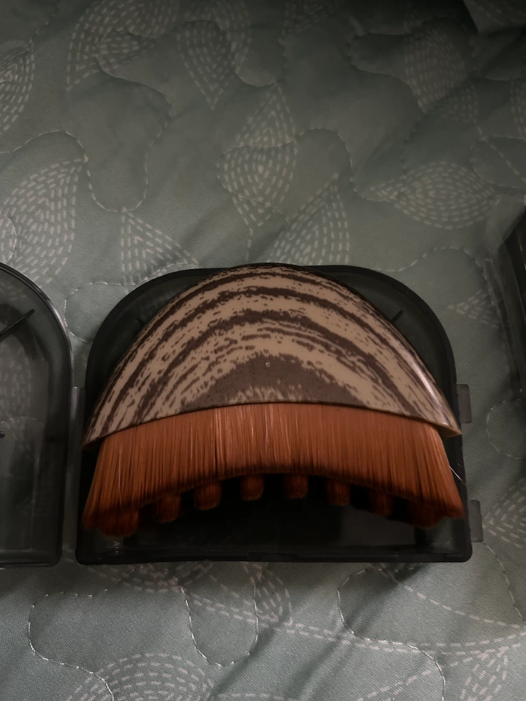 Brush guasha for lymphatic drainage