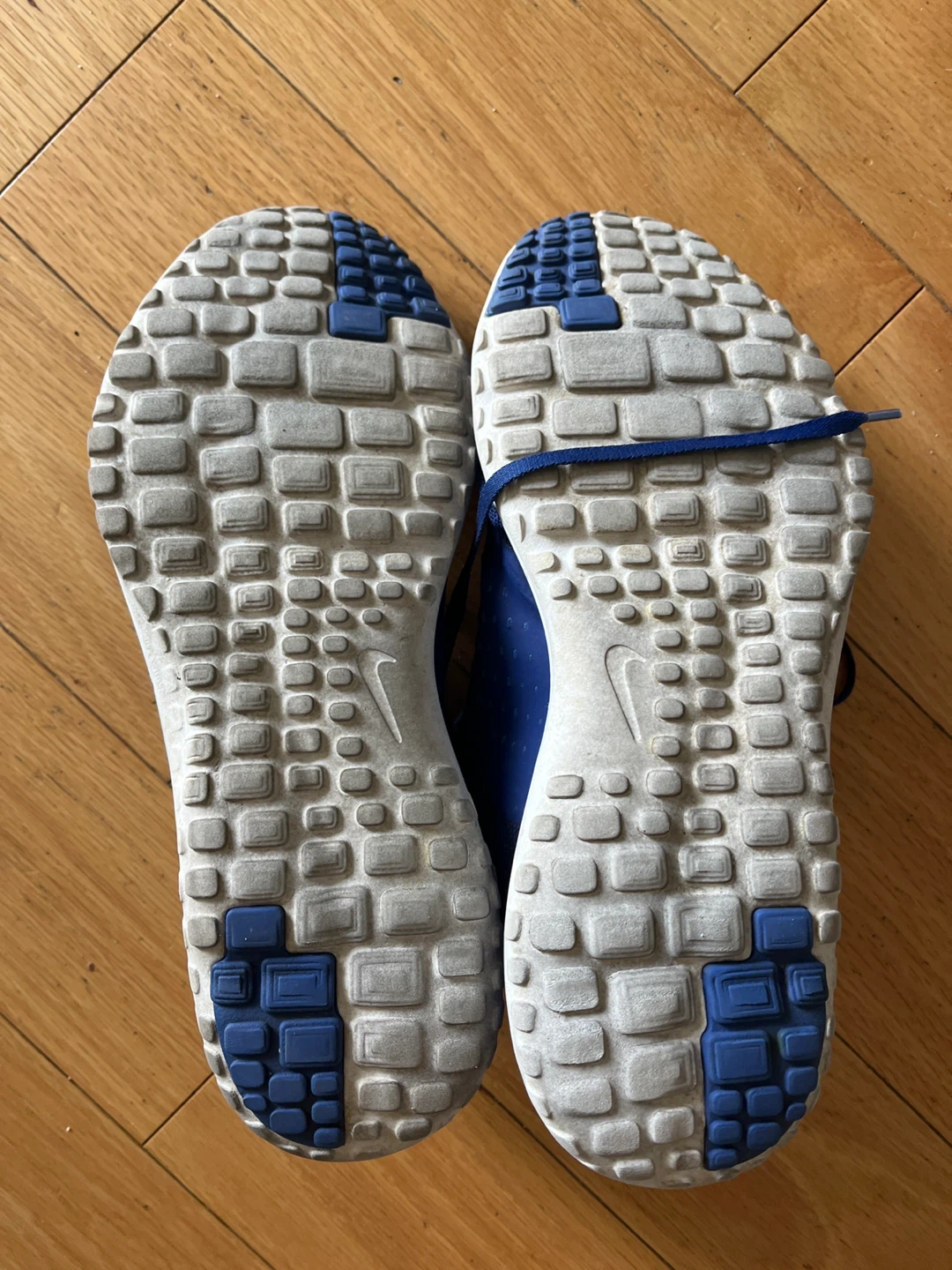 Blue Nike Men's Running Shoes Size 10.5 - photo 4