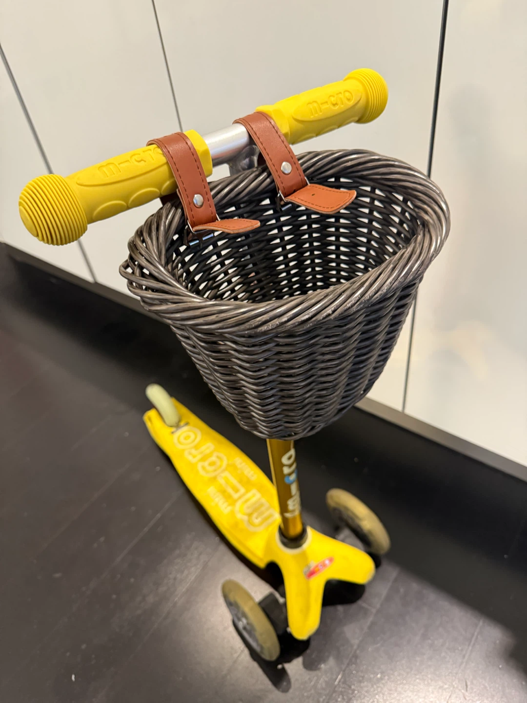Mini Micro Scooter with Basket - photo 4