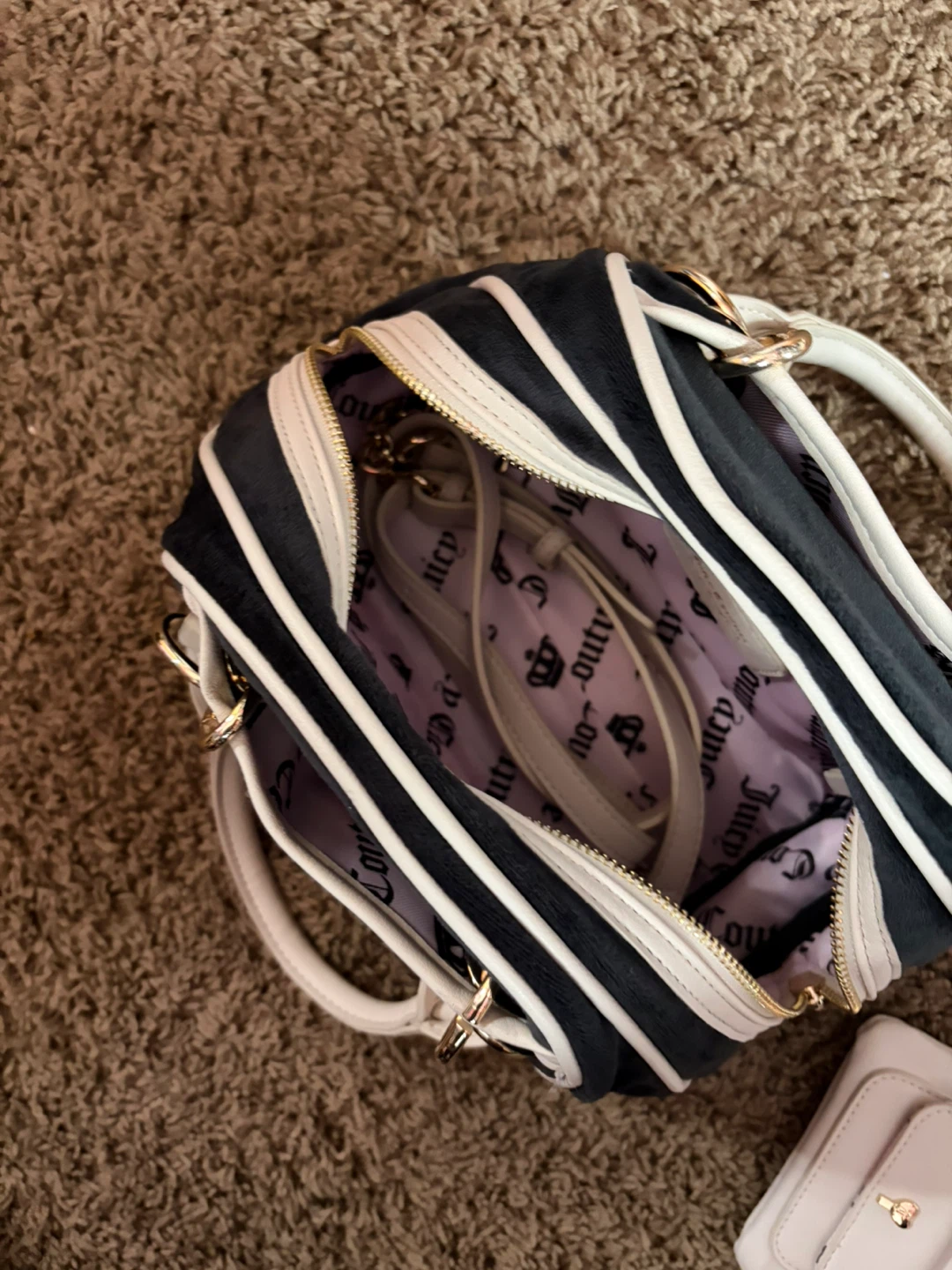 Juicy Couture Velour Handbag + Coin purse - photo 2