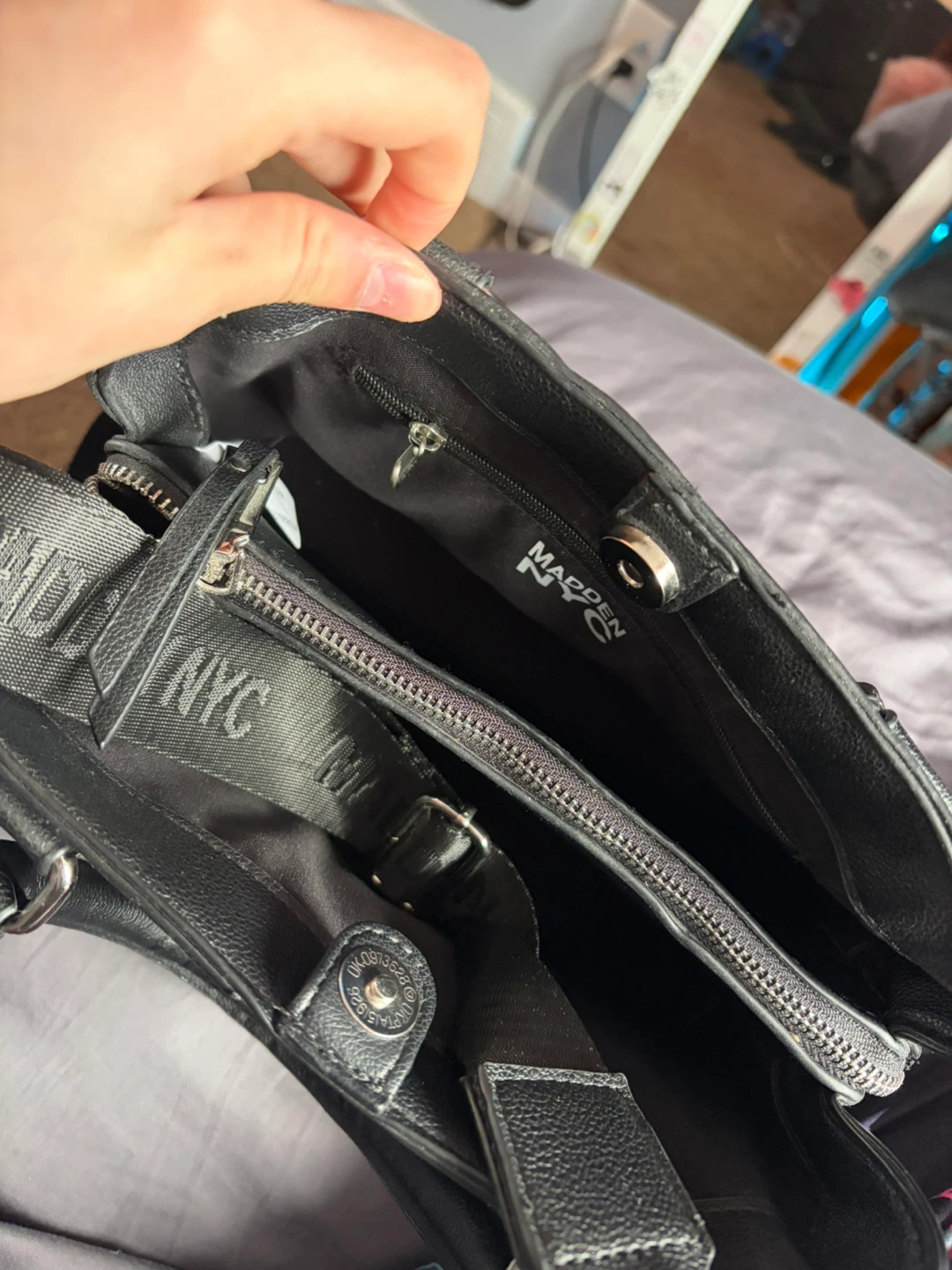 Madden NYC Black Handbag - photo 3