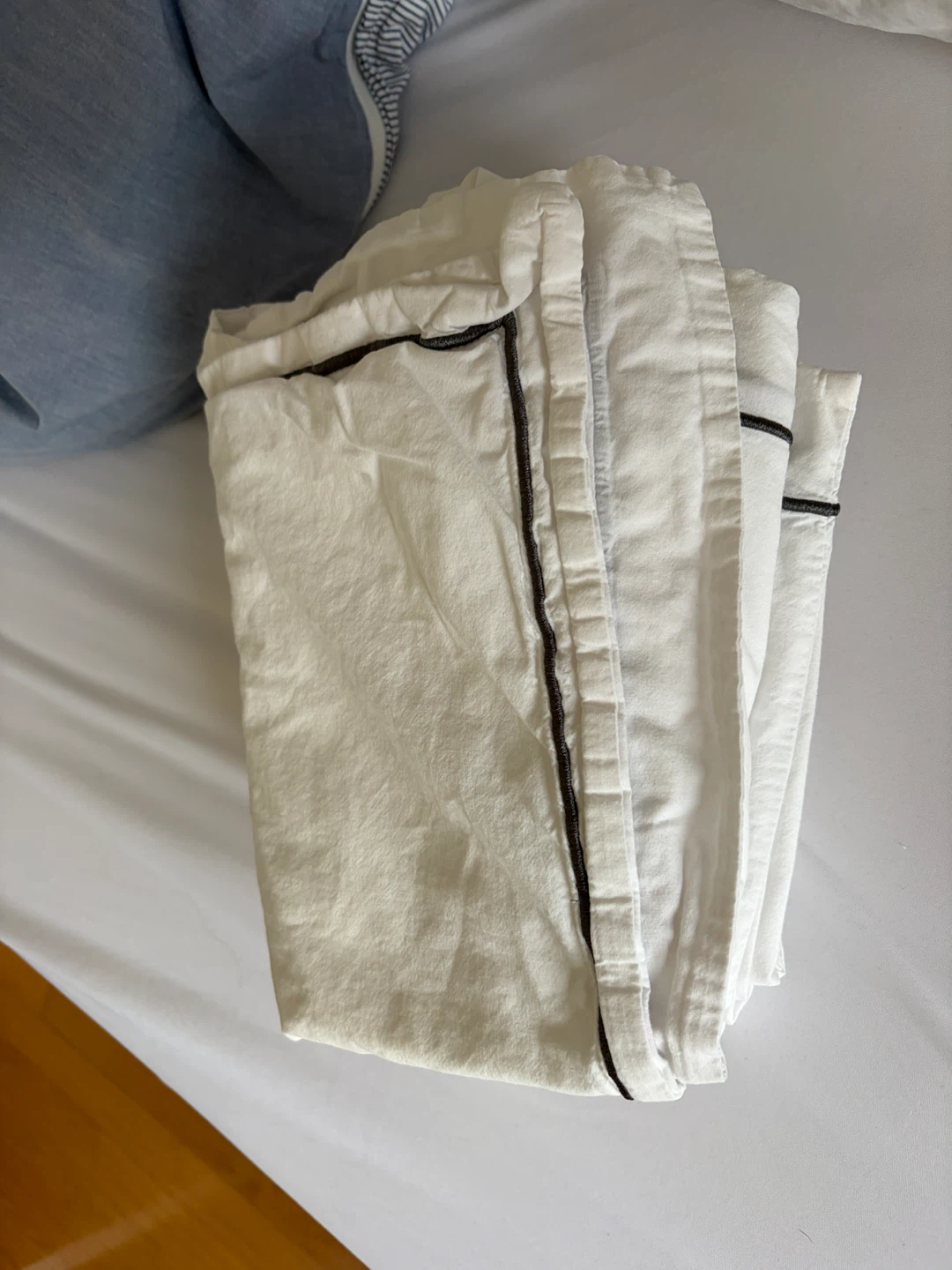 IKEA Duvet cover and pillowcase, white, Twin