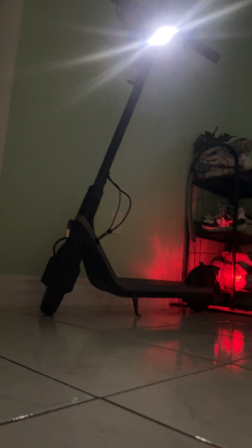 Ninebot e2 Electric Scooter - photo 2