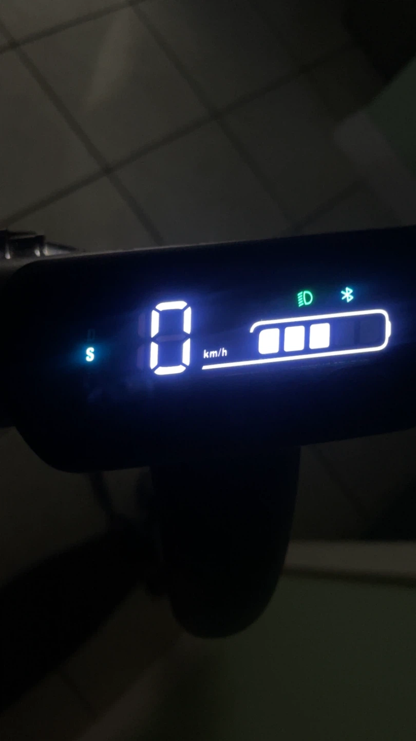 Ninebot e2 Electric Scooter - photo 4