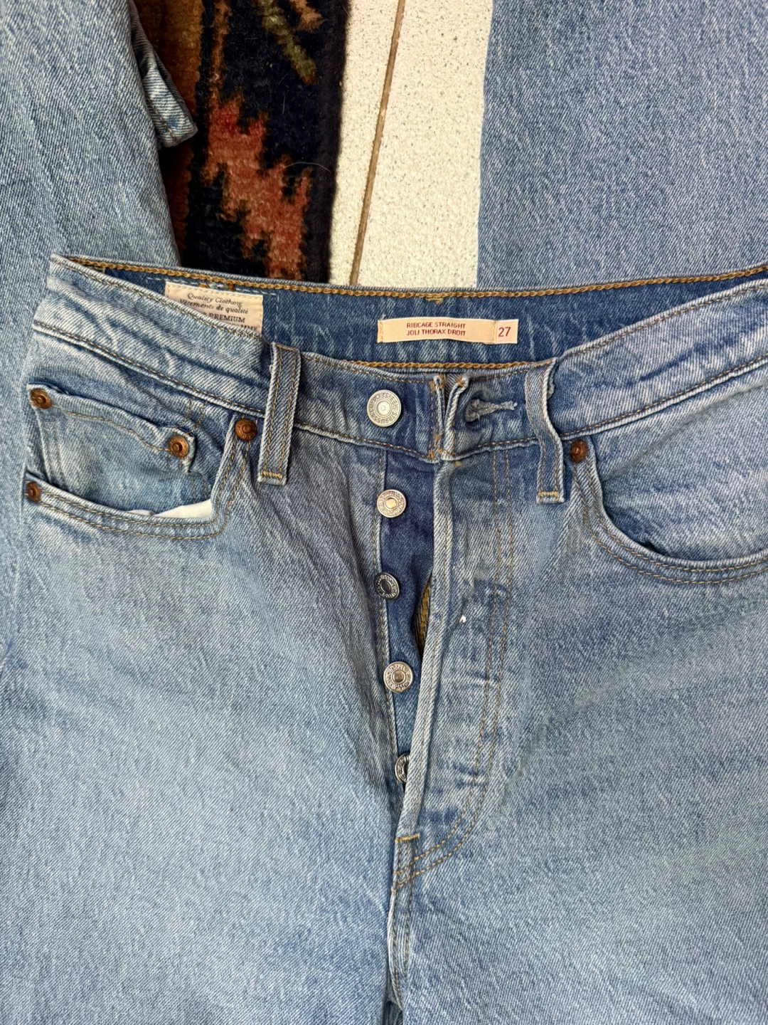 Levi's Ribcage Straight light wash denim - photo 5