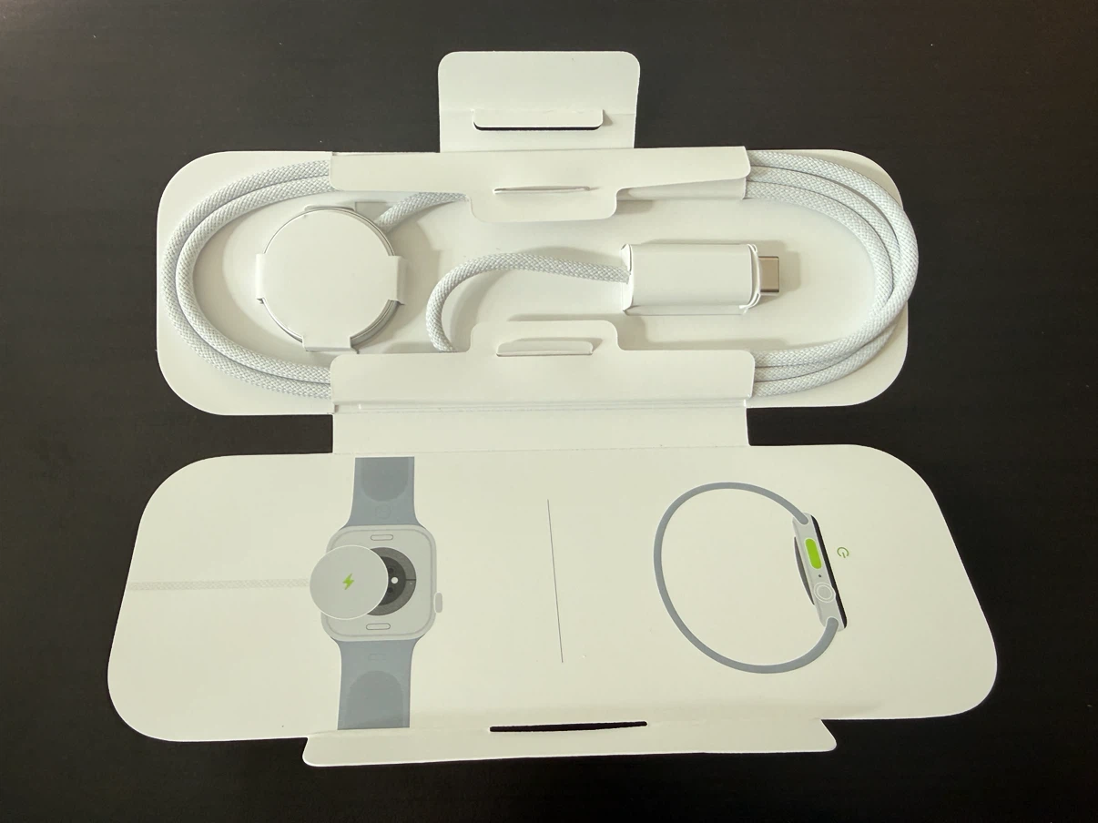 Apple Watch Magnetic Fast Charger to USB-C Cable