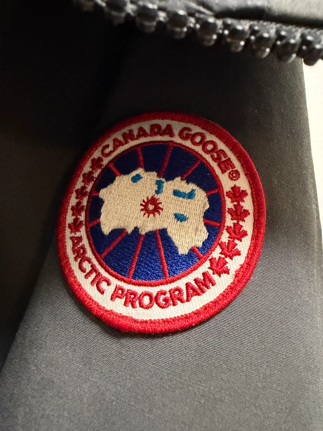Canada Goose Chateau Jacket Size Large - photo 3