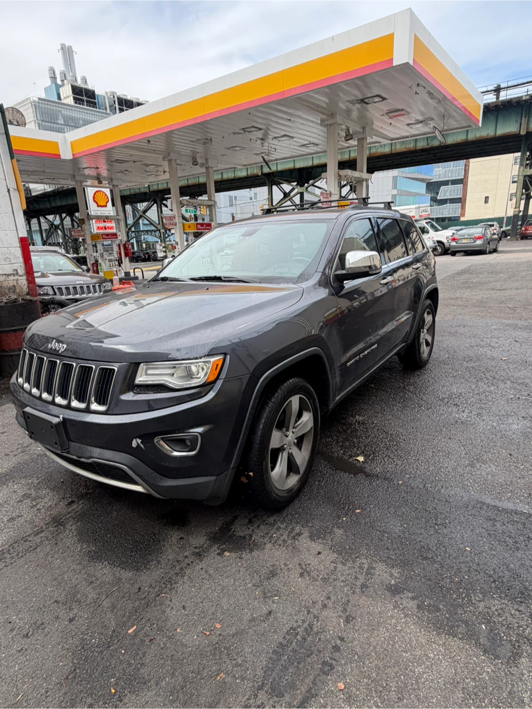2014 Jeep Cherokee 3.6 límite 182,000 miles - photo 3