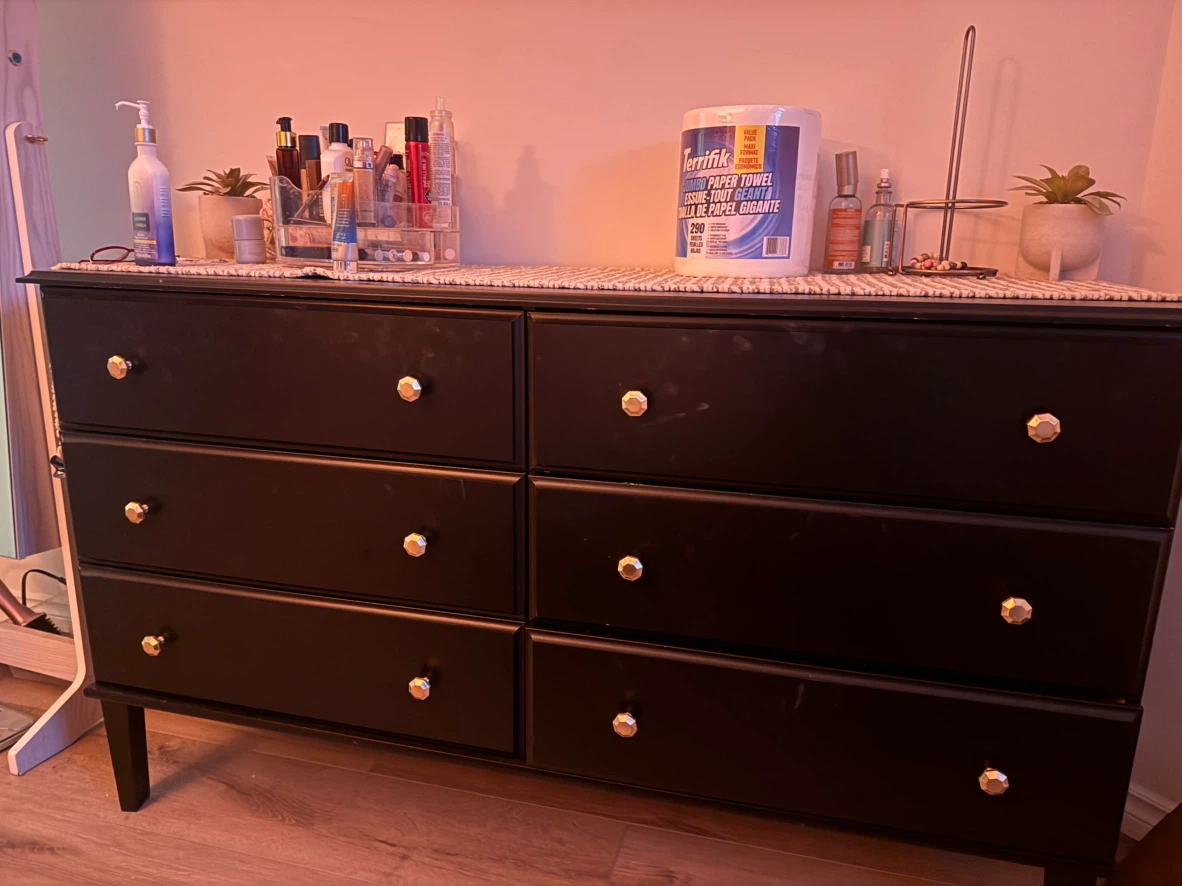 Dresser/tv stand - photo 2