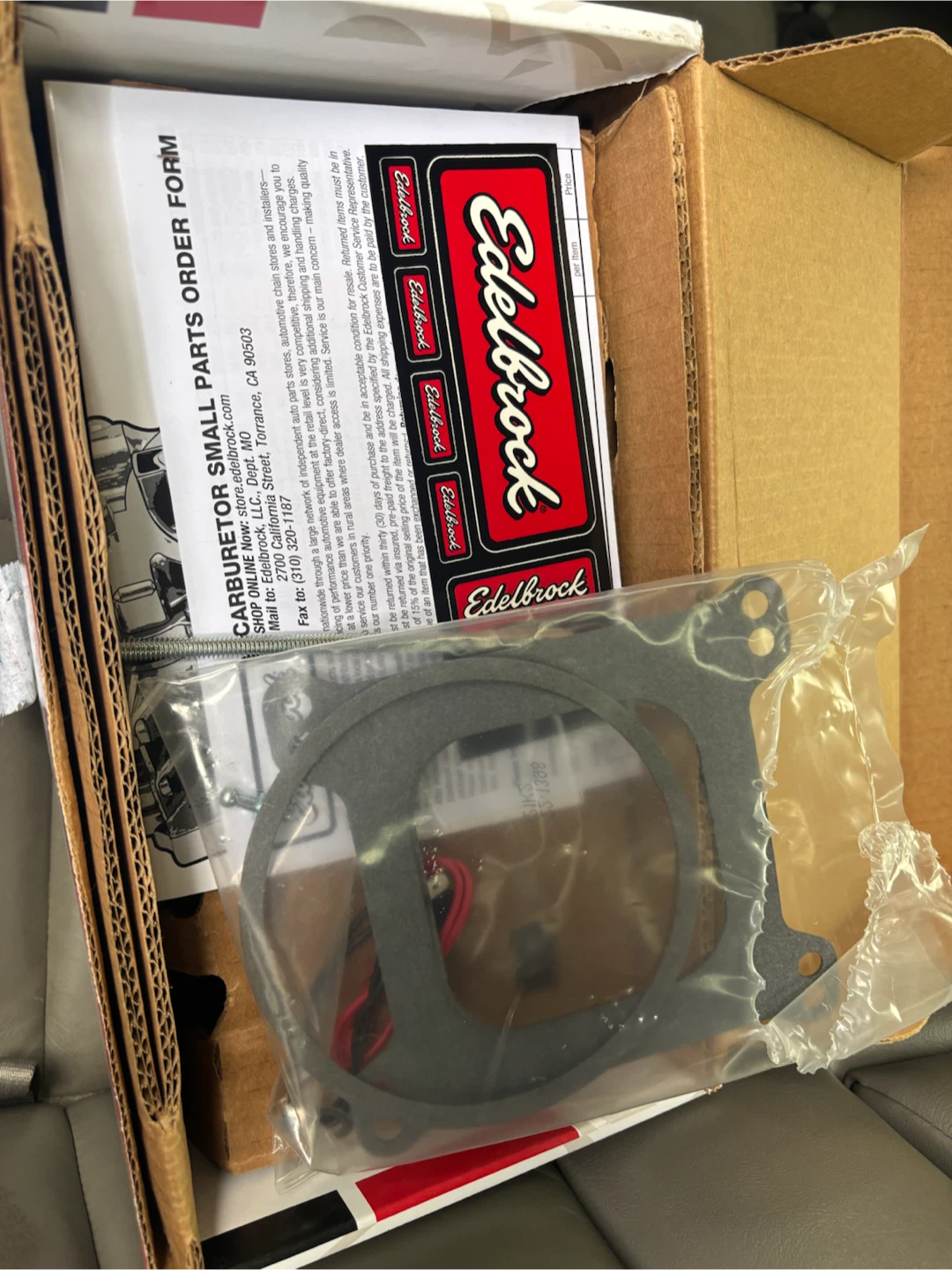 Edelbrock 1411 Performer 750 CFM Carburetor - photo 3