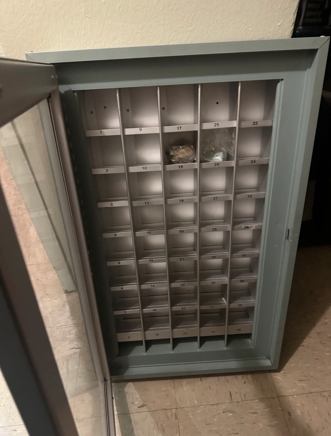 40 Slot Metal Wall-Mount Key Keeper Box